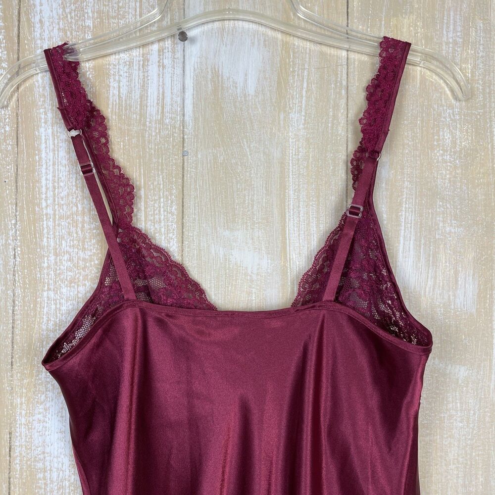 Y2K Victoria’s Secret Gold Label M Long Sexy Nightgown Cranberry Satin Lace Slit - Picture 7 of 11